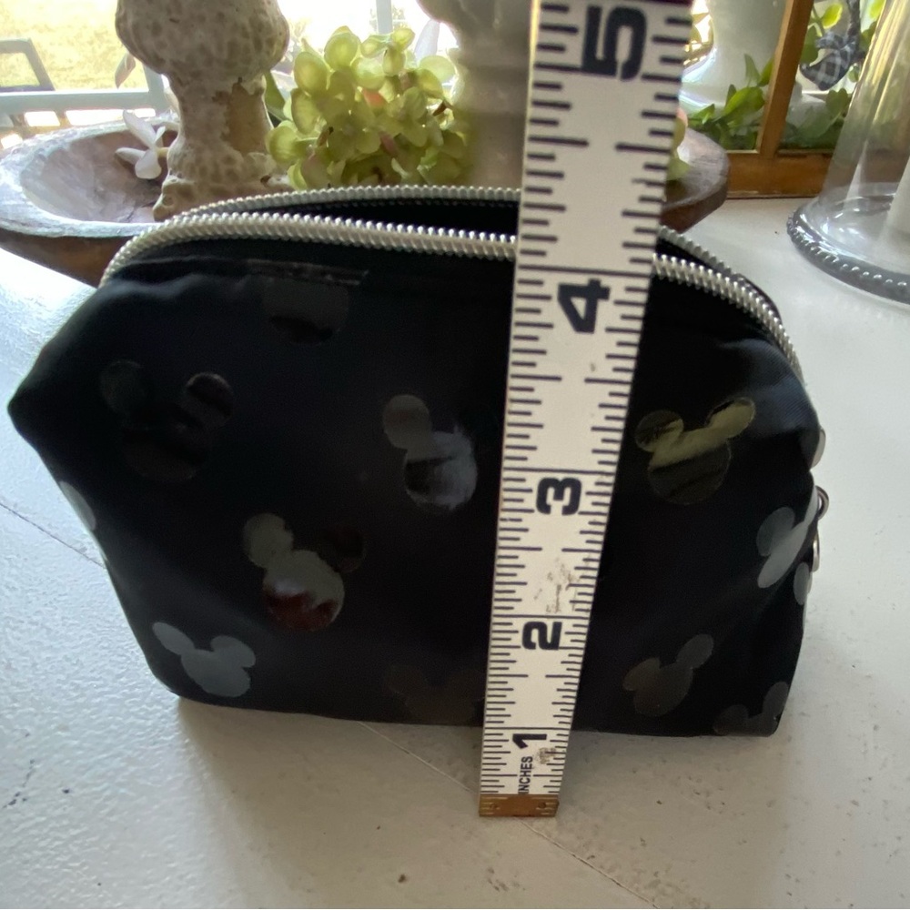 Mickey Mouse Disney zip bag - Picture 7 of 7